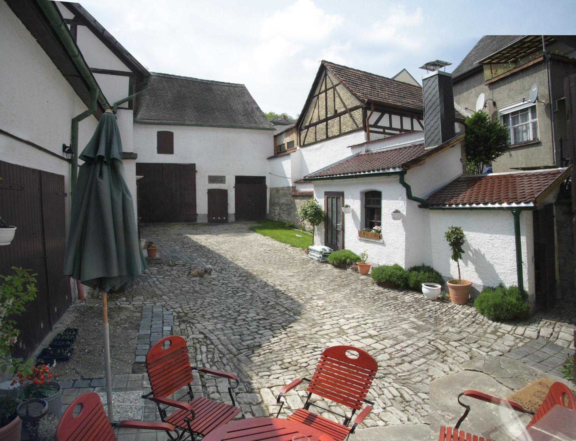 3 Seiten Apartment *